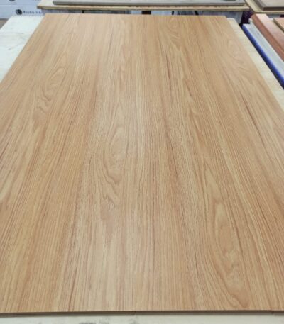 HDF Roble claro 8mm